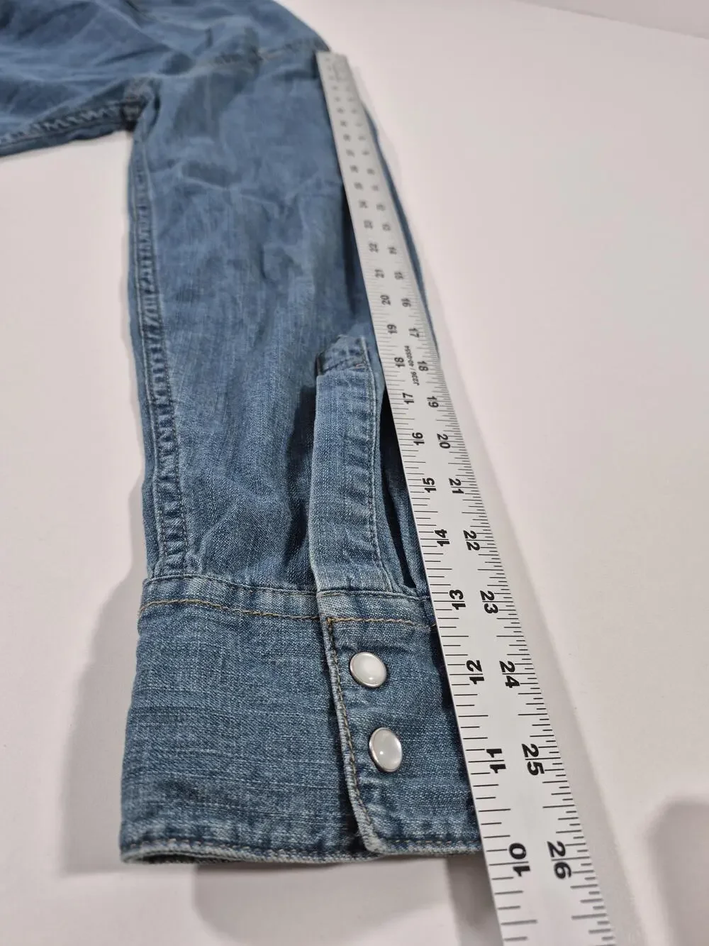 Levi's Men's L Blue Denim Western Pearl Snap Long Sleeve Button-Up Shirt